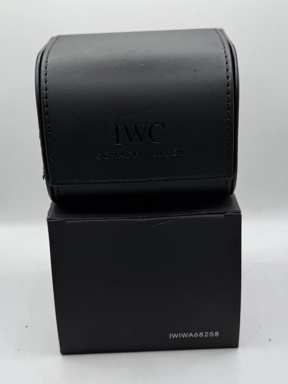 IWC Schaffhausen Black Leather Watch Travel Case